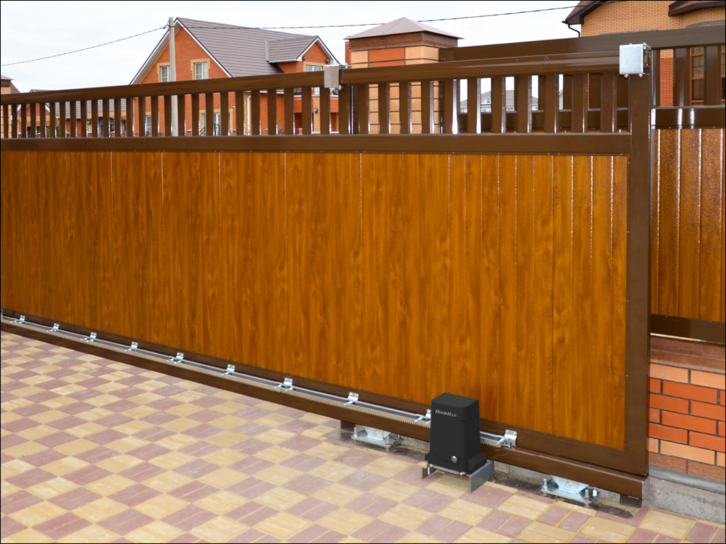 Привод для откатных ворот DoorHan SLIDING-1300 в масляной ванне